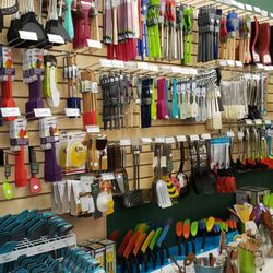 Miss Mary's Kitchen - Wide variety of unique kitchen items. Everything that a person needs for a well equipped kitchen.