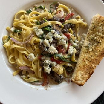 Angelo’s Taverna - Gorgonzola Steak Fettucine - Italian Near Me - Denver, Colorado Angelo’s Taverna - Gorgonzola Steak Fettucine - Italian Near Me - Denver, Colorado