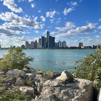Great Western Park - Parks Near Me - Windsor, Ontario Great Western Park - Parks Near Me - Windsor, Ontario