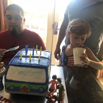 Olivera's Cake Gallery - Custom Cakes Near Me - Hemet, California