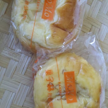 Momo Bakery - custard and taro ($1.25 each) - not good at all.. taro was smelly and taste like moldy taro!! - Bakeries Near Me - Monterey Park, California Momo Bakery - custard and taro ($1.25 each) - not good at all.. taro was smelly and taste like moldy taro!! - Bakeries Near Me - Monterey Park, California