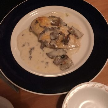 Le Petit Cafe - Poulet aux Champignions (Chicken with mushrooms) - French Near Me - Bloomington, Indiana