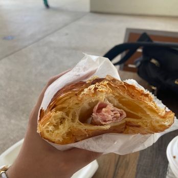Ficelle Bakery - Bakeries Near Me - Miami, Florida