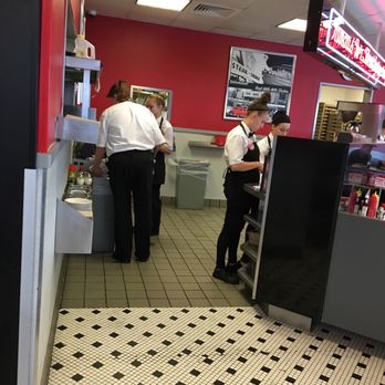 Steak ’n Shake - Lots of servers...yet slow...slow service - Fast Food Near Me - Noblesville, Indiana Steak ’n Shake - Lots of servers...yet slow...slow service - Fast Food Near Me - Noblesville, Indiana
