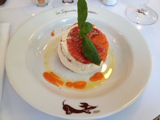 Le Square Trousseau by null