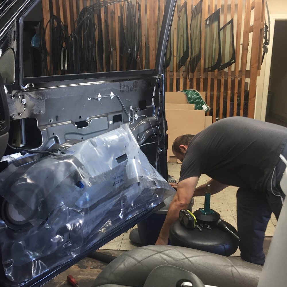Sam's Auto Glass - Auto Glass Services Near Me - Stanton, California Sam's Auto Glass - Auto Glass Services Near Me - Stanton, California
