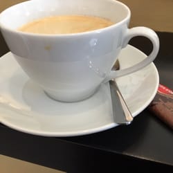 Hair d'Tails - Tijdens het wachten kan je genieten van een koffie met chocolaatje