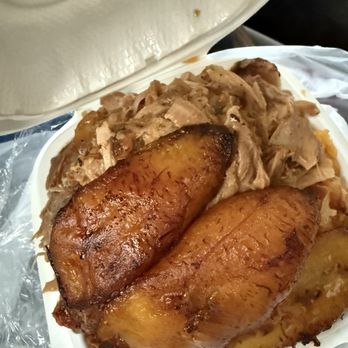 Rincon Dominicano Restaurant - Permit combo with plantains - Dominican Near Me - Hempstead, New York Rincon Dominicano Restaurant - Permit combo with plantains - Dominican Near Me - Hempstead, New York