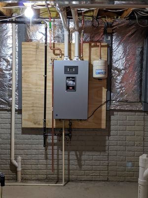 Marcum Plumbing Logo