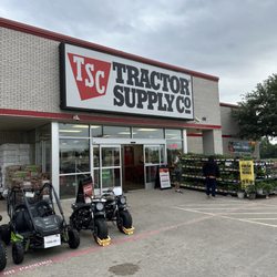 Tractor Supply - Front of the Tractor Supply in McKinney