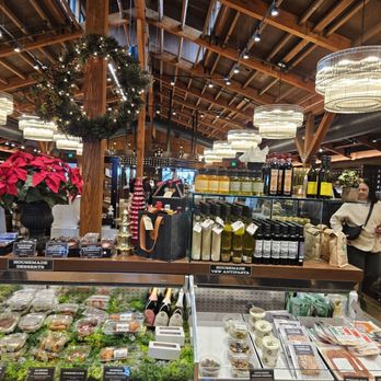 V Sattui Winery - Wineries Near Me - Saint Helena, California