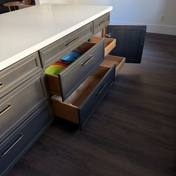 Willbanks Kitchen Design Group - Kitchen island, drawers, cabinets, and roll out shelving - Interior Design Near Me - Las Vegas, Nevada Willbanks Kitchen Design Group - Kitchen island, drawers, cabinets, and roll out shelving - Interior Design Near Me - Las Vegas, Nevada