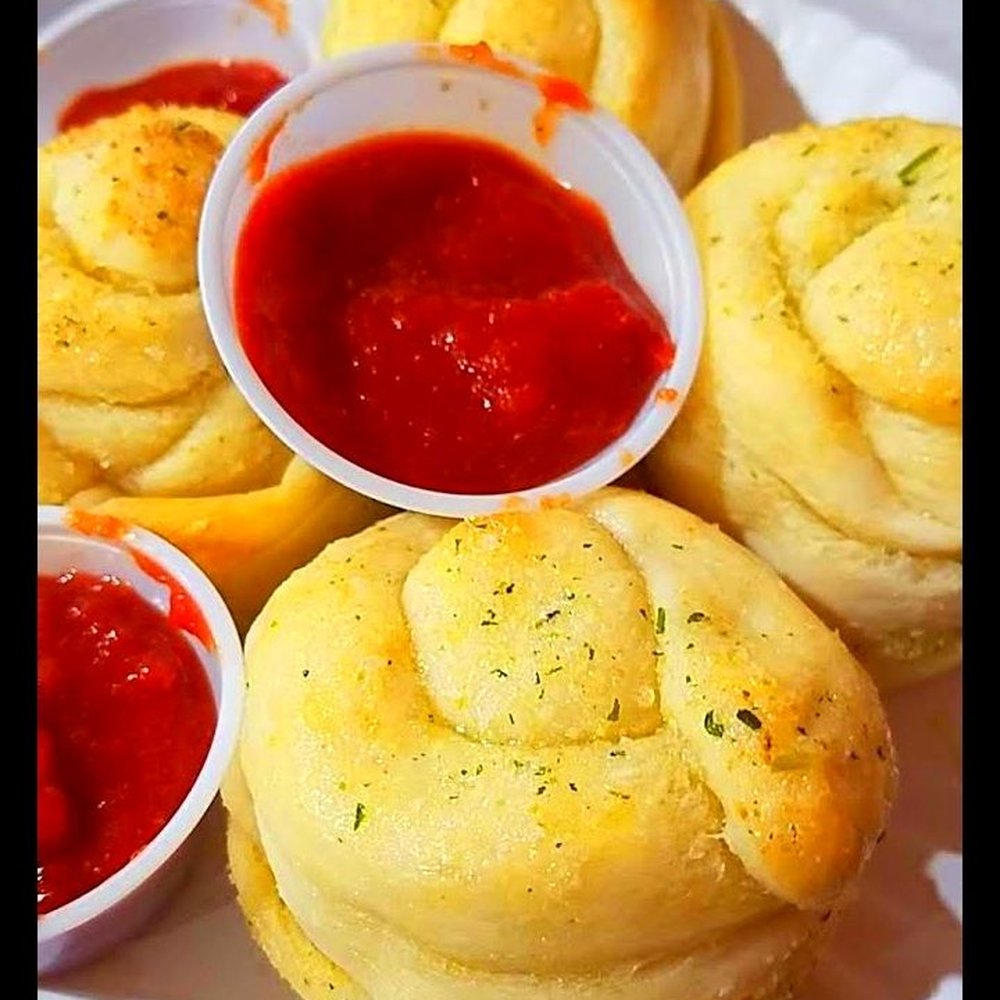 Bankside Pizza - Garlic knots - Pizza Near Me - Diana, Texas Bankside Pizza - Garlic knots - Pizza Near Me - Diana, Texas