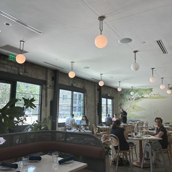Willa’s Provisions - dining room - Breakfast & Brunch Near Me - Tampa, Florida Willa’s Provisions - dining room - Breakfast & Brunch Near Me - Tampa, Florida
