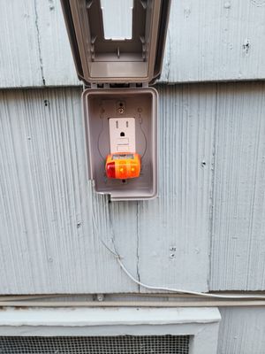 Myro Electrical Logo