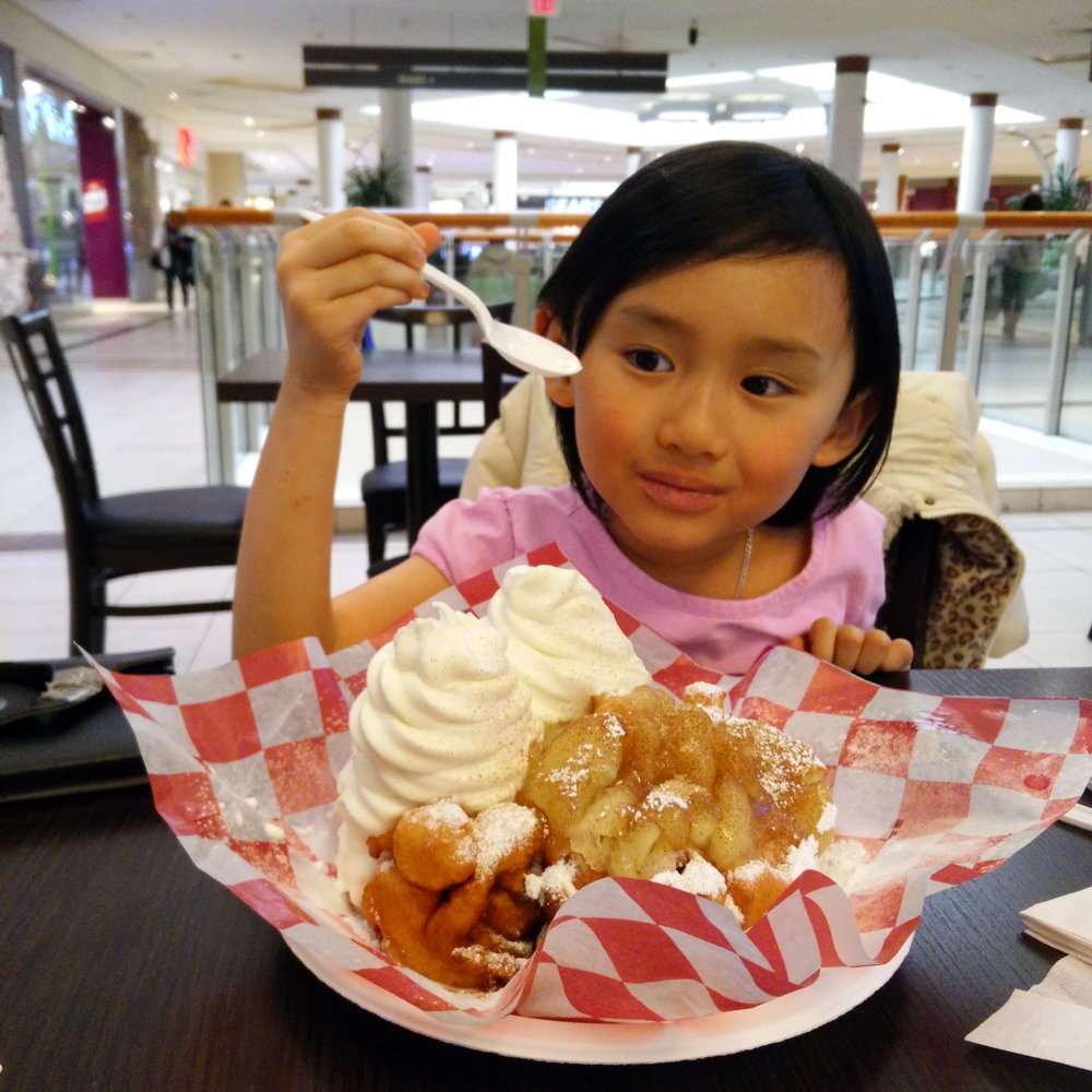Kiki's Funnel Cakes - Enjoying original the works with Apple cinnamon. - Desserts Near Me - Collingwood, Ontario