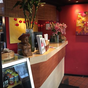 Crown Palace Chinese Restaurant - a view of the front counter - Chinese Near Me - Victoria, British Columbia Crown Palace Chinese Restaurant - a view of the front counter - Chinese Near Me - Victoria, British Columbia