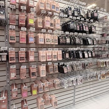 Beauty Master - Lots of press ons - Cosmetics & Beauty Supply Near Me - West Palm Beach, Florida