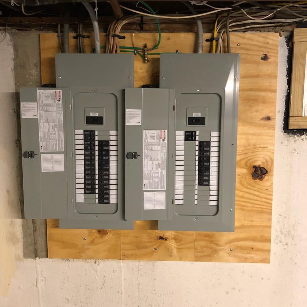 Slide of La Mirada Master Electrician
