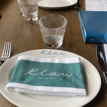 Klaw Miami - Table area - Steakhouses Near Me - Miami, Florida