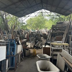 Pickers Paradise - Back of building 5/2026