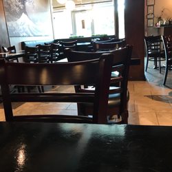 Aka Sushi Downtown - Dining room