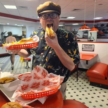 Steak ’n Shake - Fast Food Near Me - Lawrenceburg, Indiana Steak ’n Shake - Fast Food Near Me - Lawrenceburg, Indiana