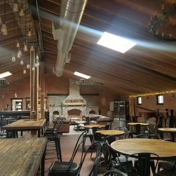 Kinsmen Brewing - Breweries Near Me - Milldale, Connecticut