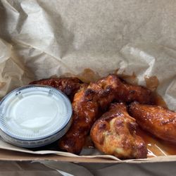 Donatos Pizza - Mild 5pc wings.