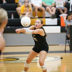 Chesnee Middle School - Chesnee Middle School Volleyball