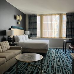 The Donatello - The hotel room