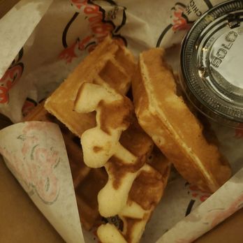 Eugene's Hot Chicken - Waffles - Food Trucks Near Me - Birmingham, Alabama Eugene's Hot Chicken - Waffles - Food Trucks Near Me - Birmingham, Alabama