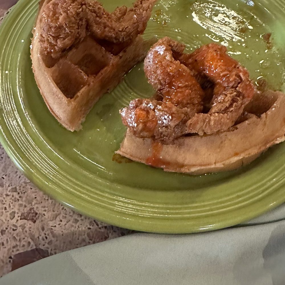 Stella's Fresh Brunch - Chicken & Waffle - Breakfast & Brunch Near Me - Pearland, Texas