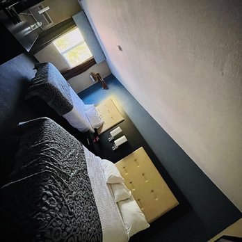 Days Inn by Wyndham Williams - 2 Queen Non-Smoking Room - Hotels Near Me - Williams, Arizona