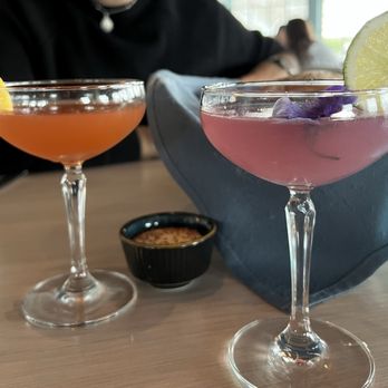 Narcoossee's - Empress Lime Gimlet and Paper Plane - New American Near Me - Lake Buena Vista, Florida Narcoossee's - Empress Lime Gimlet and Paper Plane - New American Near Me - Lake Buena Vista, Florida