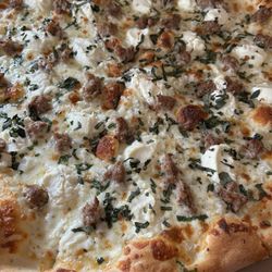 Forrest's Pizza - Close up of the Marilyn