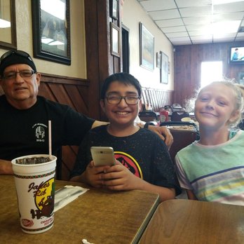 Jake's Rib - Family time at Jakes! - Barbeque Near Me - Chickasha, Oklahoma