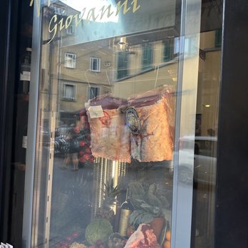 Trattoria Giovanni - Front window showcasing the beef - Tuscan Near Me - Florence, FI Trattoria Giovanni - Front window showcasing the beef - Tuscan Near Me - Florence, FI