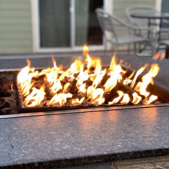 Beachcomber Motel - Fire pit out in the deck - Hotels Near Me - Fort Bragg, California