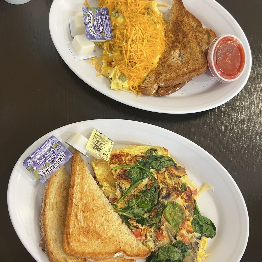 7th Ave Cafe - Coffee & Tea Near Me - Myrtle Beach, South Carolina