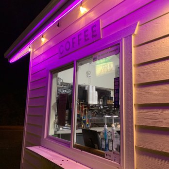 Beans Coffee - outside of a coffee shop at night - Coffee & Tea Near Me - Kenmore, Washington Beans Coffee - outside of a coffee shop at night - Coffee & Tea Near Me - Kenmore, Washington