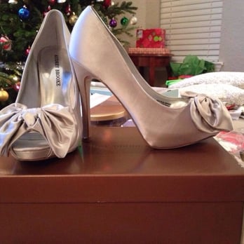 DSW Designer Shoe Warehouse - Bought these before with a coupon for $4 plus tax! - Shoe Stores Near Me - Jacksonville, Florida