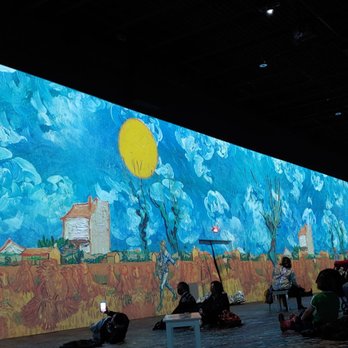 Immersive Van Gogh Exhibit Columbus - Museums Near Me - Columbus, Ohio