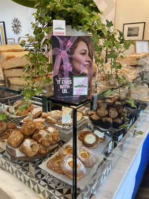 Crème Bakery by null