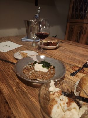 Trelio Food & Wine by null