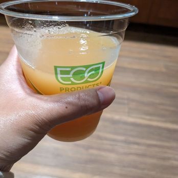 IASS Hawaii Lounge - Pineapple guava juice - Airport Lounges Near Me - Honolulu, Hawaii IASS Hawaii Lounge - Pineapple guava juice - Airport Lounges Near Me - Honolulu, Hawaii