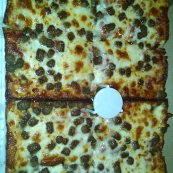 Jet's Pizza - 8 corner pizza with premium mozzarella cheese and hamburger Great stuff - Pizza Near Me - Creve Coeur, Missouri Jet's Pizza - 8 corner pizza with premium mozzarella cheese and hamburger Great stuff - Pizza Near Me - Creve Coeur, Missouri
