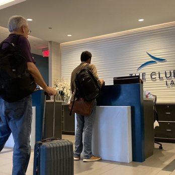 The Club - Waiting area... there were other people seated to the left and the right of this picture. - Airport Lounges Near Me - Las Vegas, Nevada