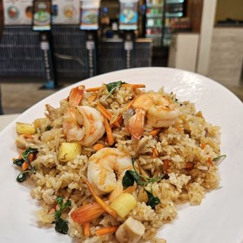 Phonomenal - Vietnamese Cuisine - Thai Basil Fried Rice with Chicken and Shrimp - Vietnamese Near Me - San Jose, California Phonomenal - Vietnamese Cuisine - Thai Basil Fried Rice with Chicken and Shrimp - Vietnamese Near Me - San Jose, California