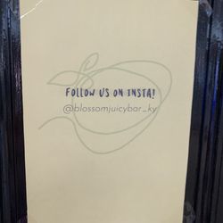 Blossom Juicy Bar - Insta handle